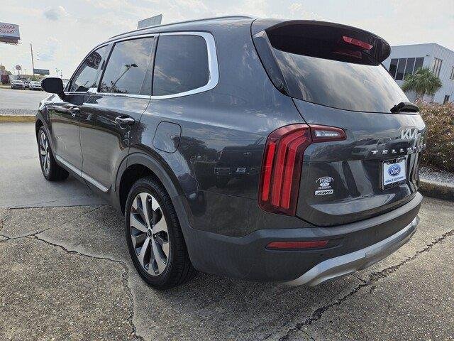 Used 2022 Gravity Grey Kia EX image 3