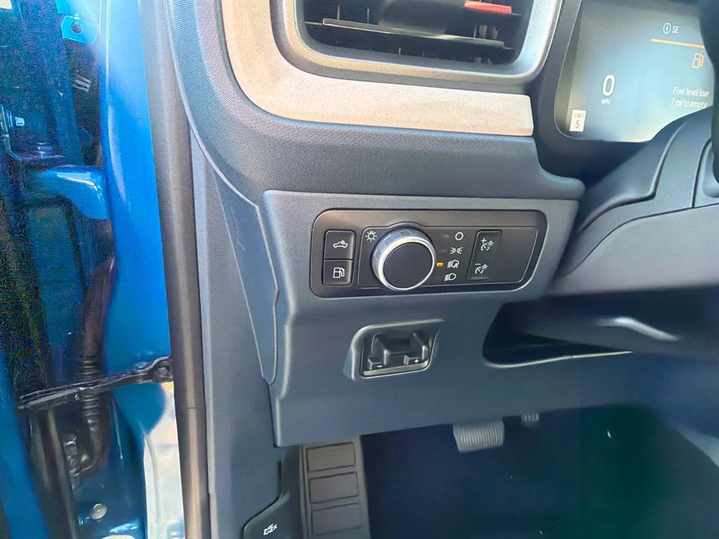 New 2026 Blue Ford Lariat image 25