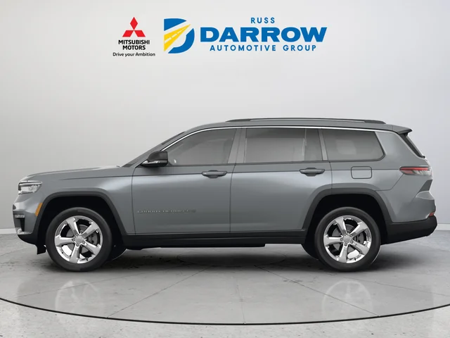 Used 2021 Silver Jeep Limited image 2