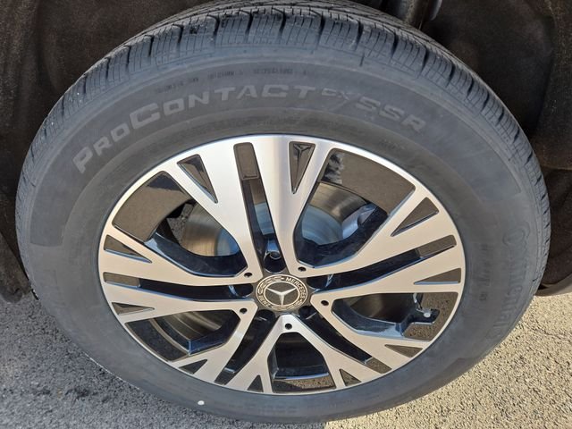 New 2026 Mountain Grey Metallic Mercedes-Benz GLB250 image 29