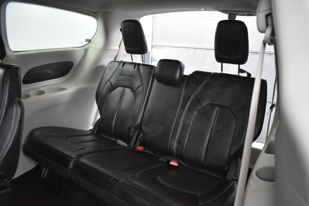 Used 2023 White Chrysler Touring L image 23