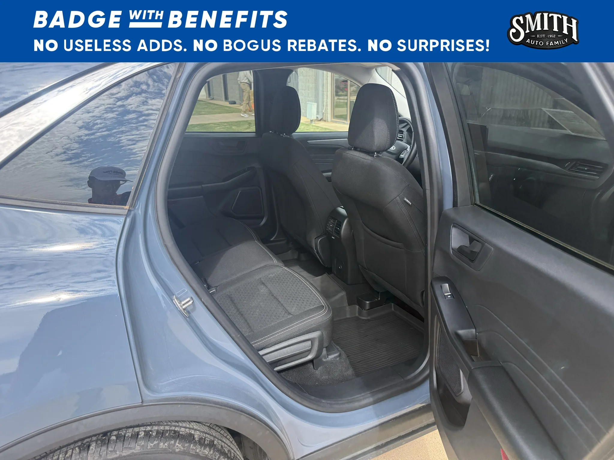 Used 2024 Vapor Blue Metallic Ford Active image 13