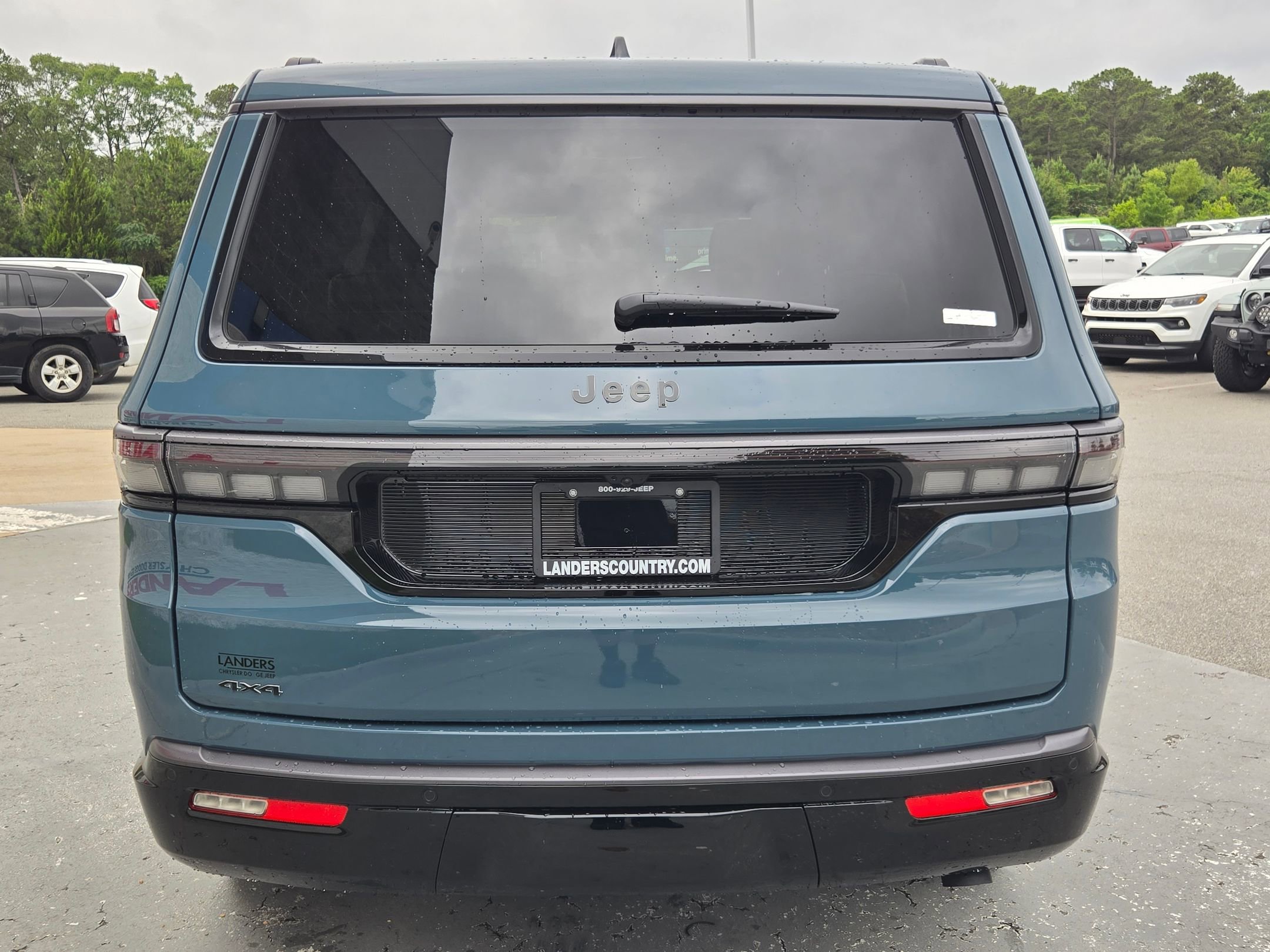 New 2026 Steel Blue Exterior Paint Jeep Limited Reserve image 6