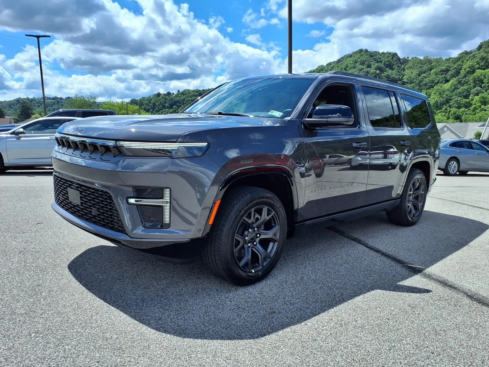 New 2026 Baltic Gray Metallic Clearcoat Jeep Limited Altitude image 3