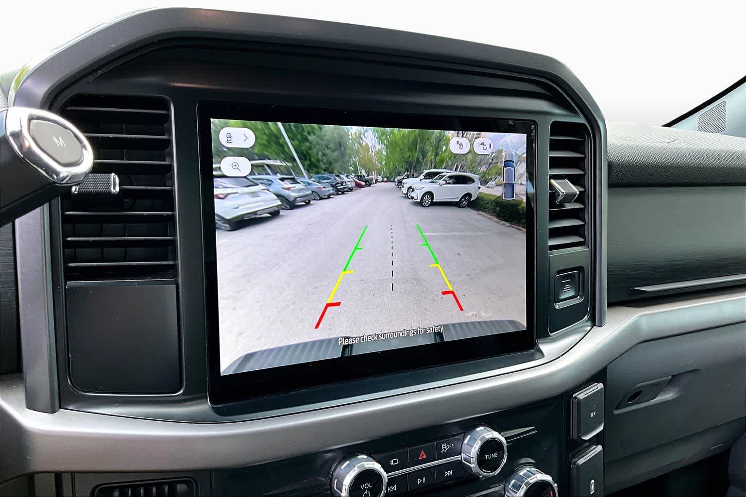 Used 2025 Atlas Blue Ford XLT image 23
