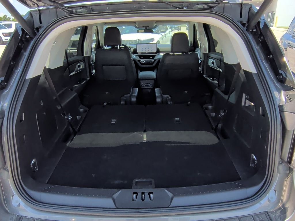 New 2026 Carbonized Gray Metallic Ford Active image 41