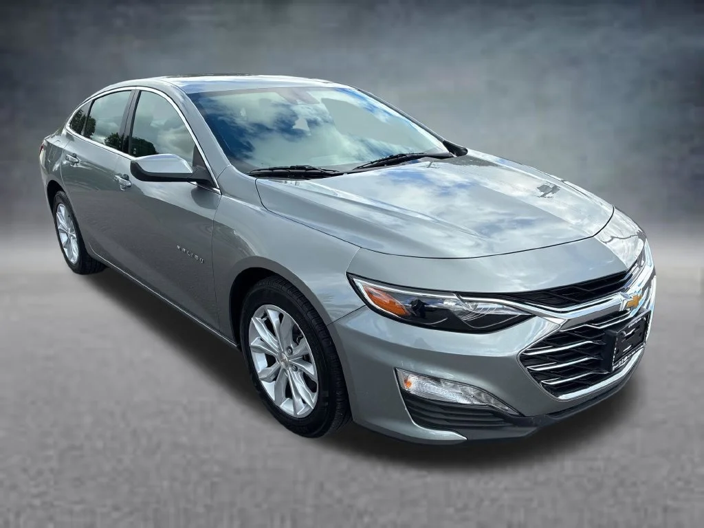 Used 2025 Sterling Gray Metallic Chevrolet 1LT image 8