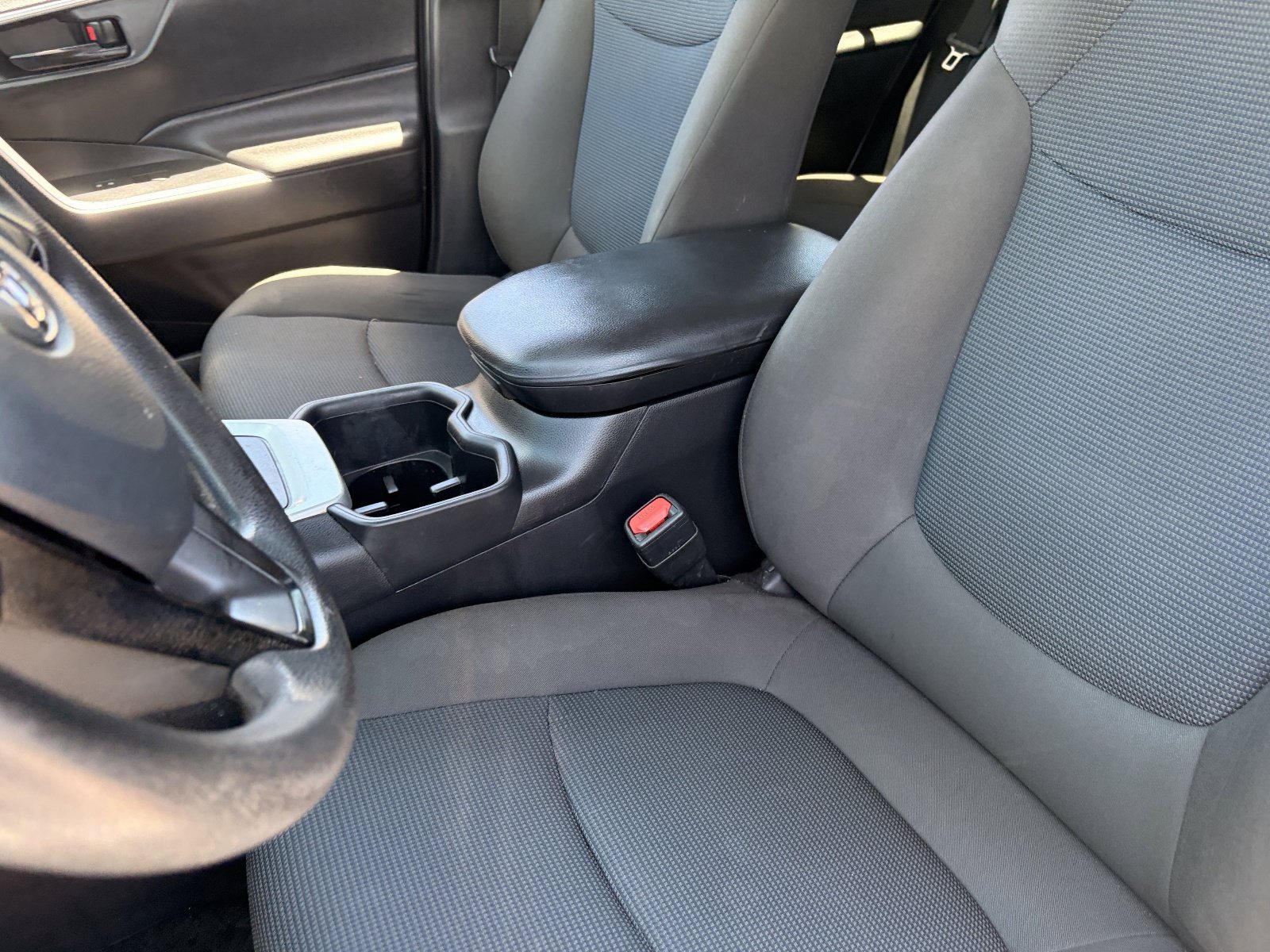 Used 2022 Silver Toyota LE image 11