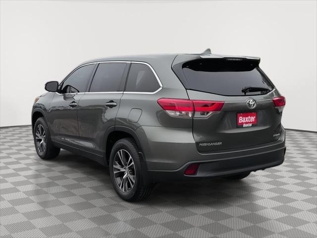 Certified Used 2019 ALUMINA JADE METAL Toyota  image 17