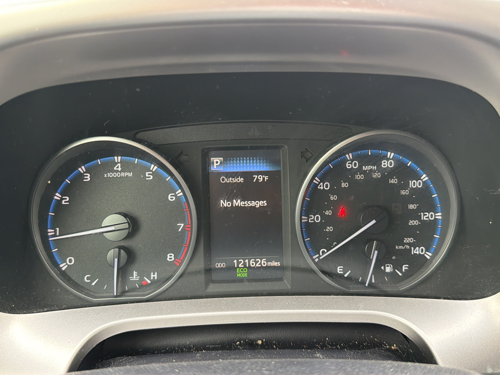 Used 2018 Silver Toyota LE image 12