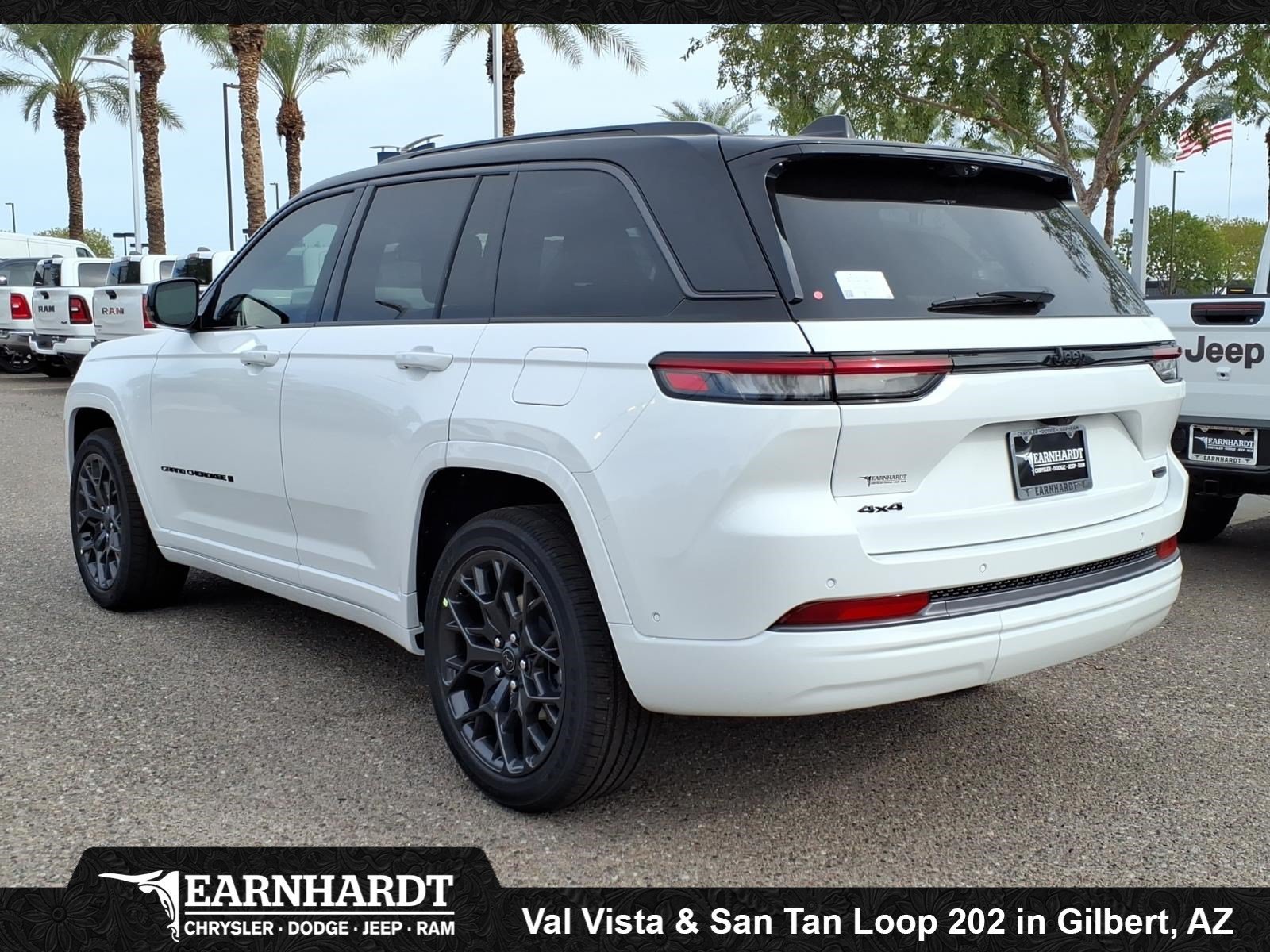 New 2027 Bright White Clear-Coat Paint Jeep Summit image 3