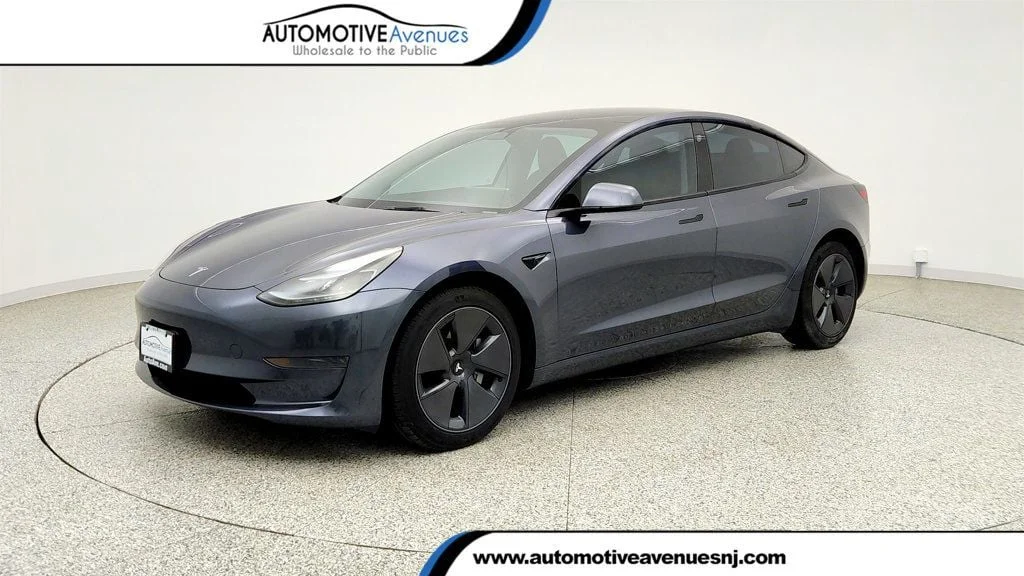 2023 Tesla Model 3's photo