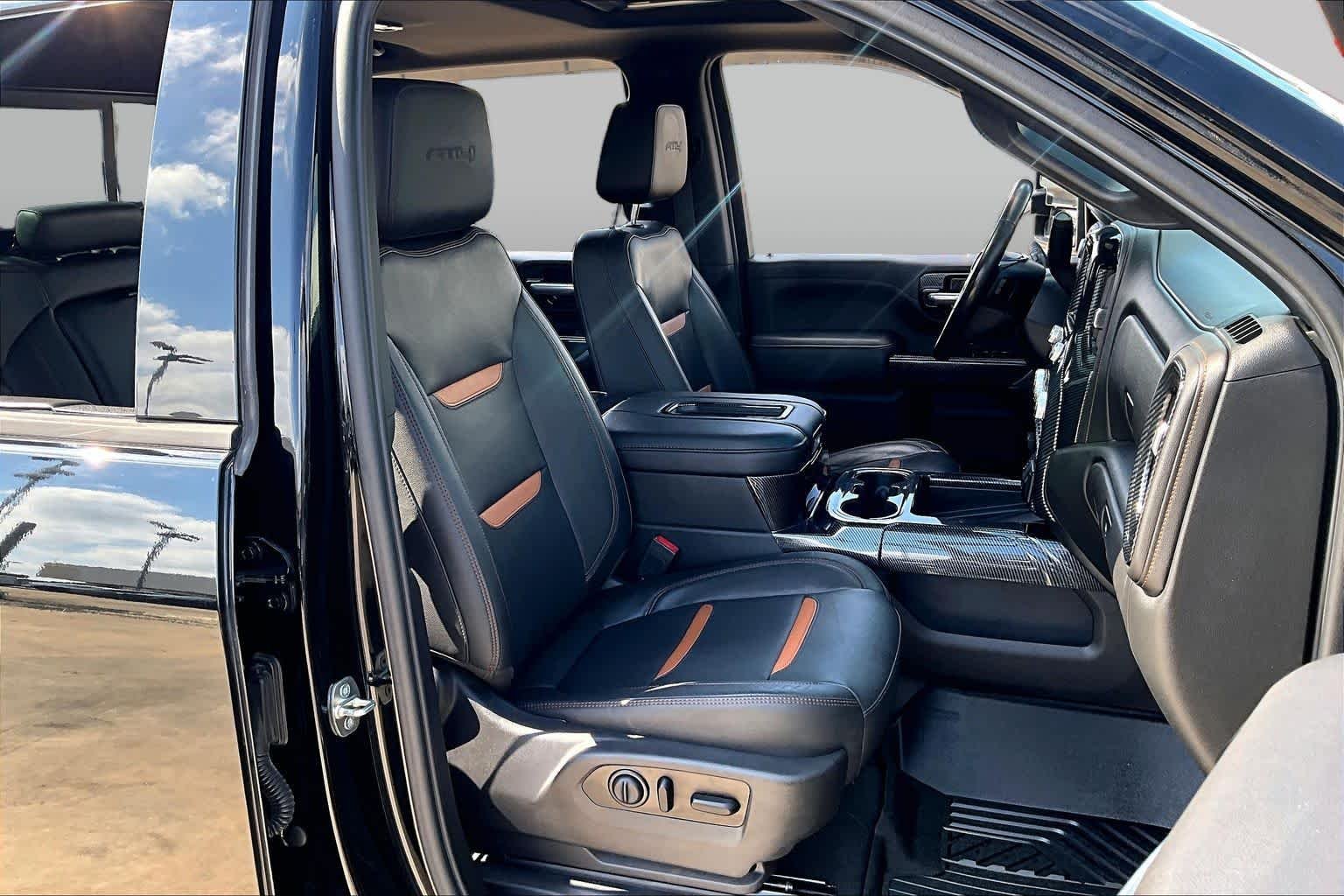 Used 2020 Onyx Black GMC AT4 image 9