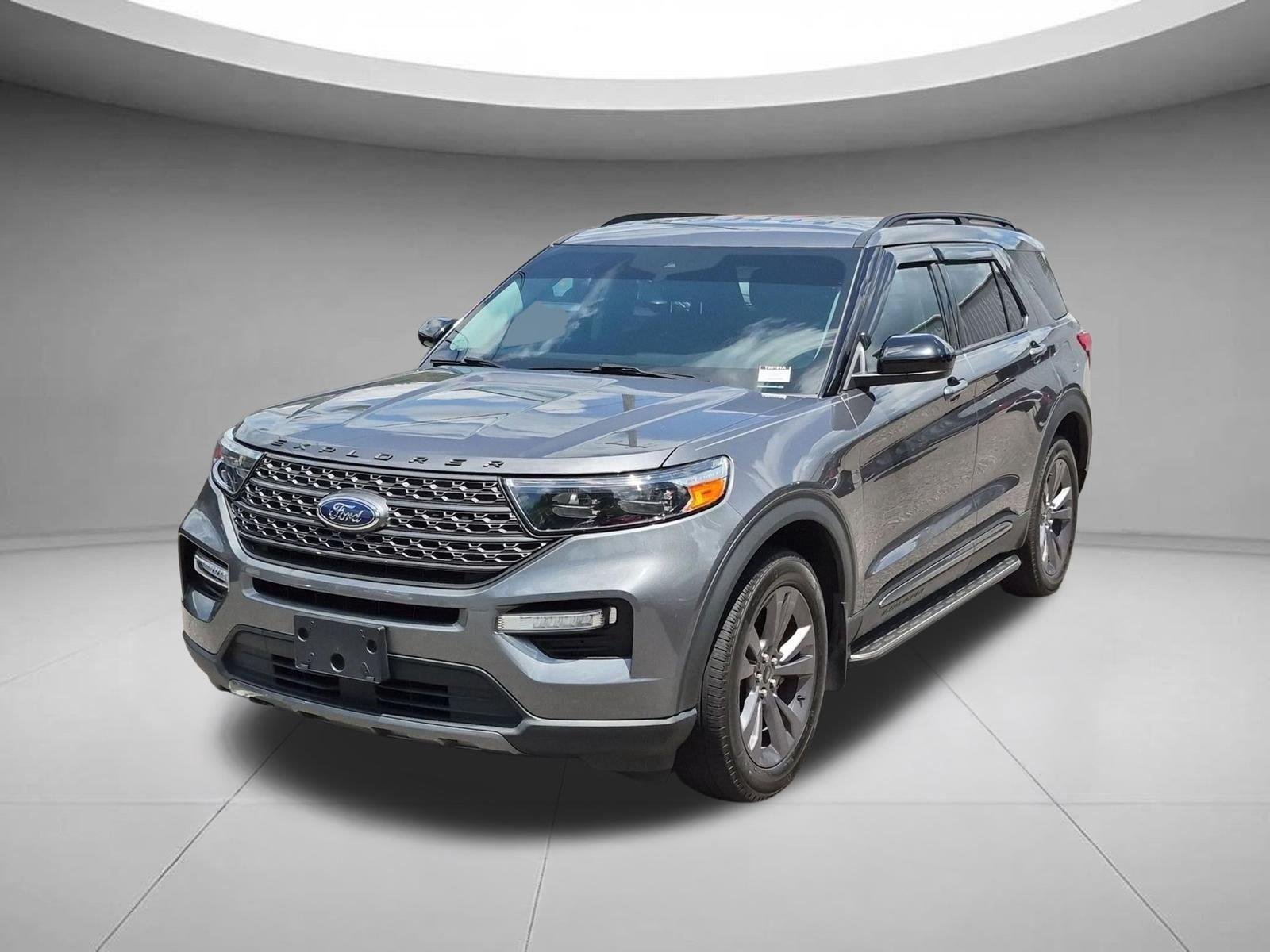 Used 2024 Carbonized Gray Metallic Ford XLT image 1
