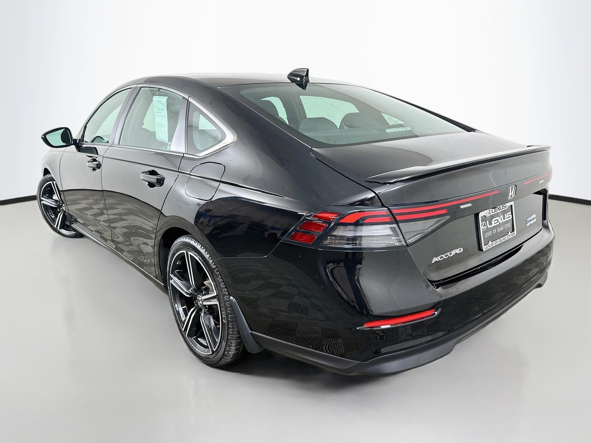 Used 2024  Honda Sport image 5