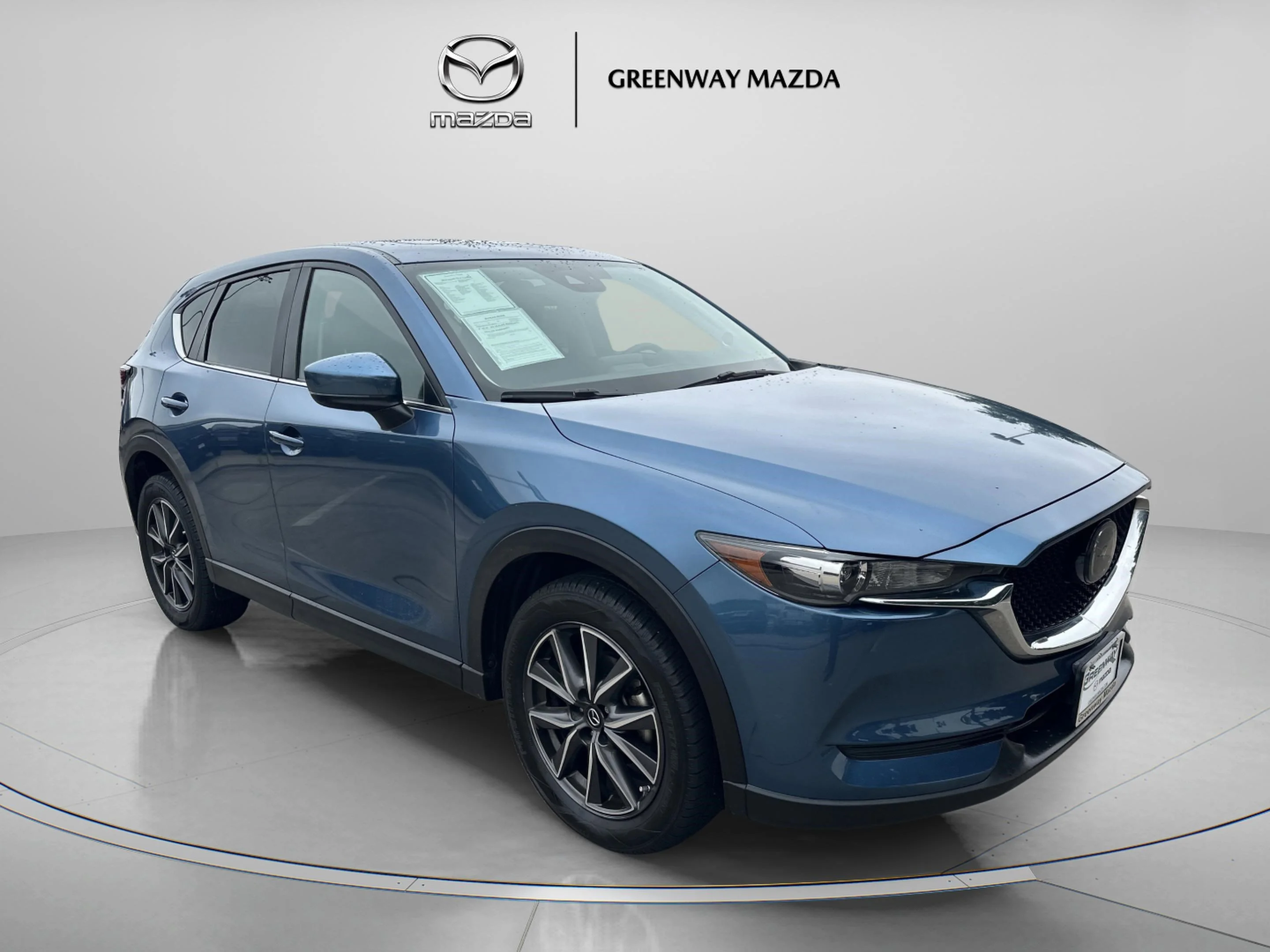 2018 Mazda CX-5 Touring auto's photo