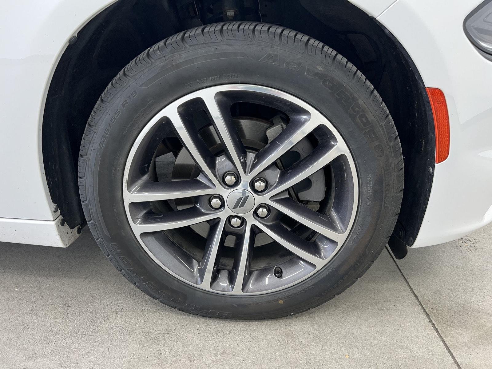 2019 Dodge Charger SXT - Photo 8
