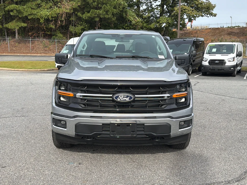 Used 2025 Silver Ford XLT image 2