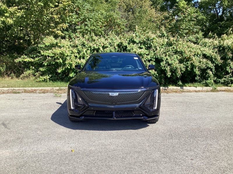 2026 Cadillac LYRIQ V - Photo 2