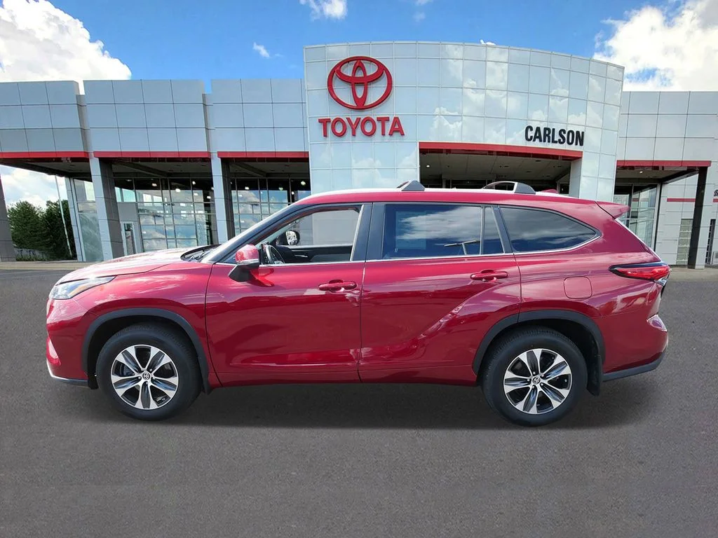 Used 2023 Red Toyota XLE image 7