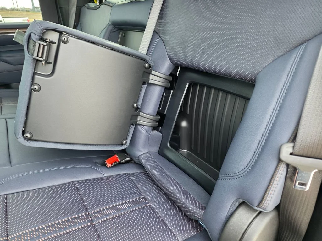 2026 Chevrolet Silverado 3500 HD High Country - Photo 32