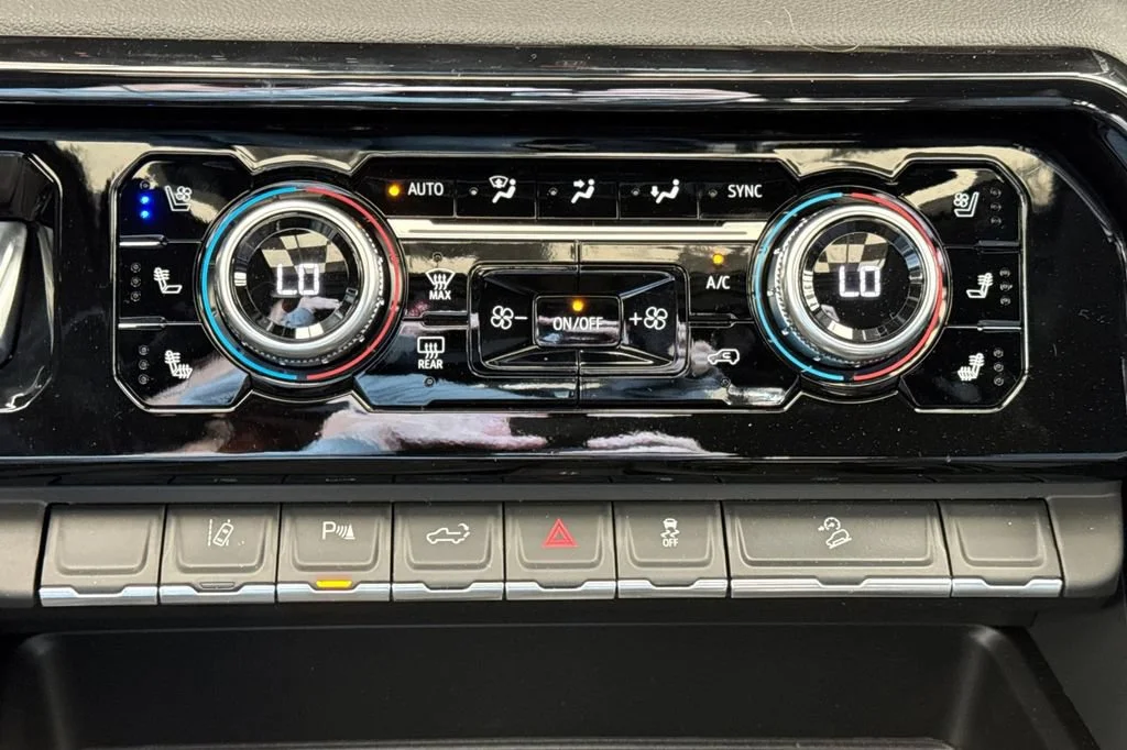 2026 GMC Sierra 3500HD AT4 - Photo 17