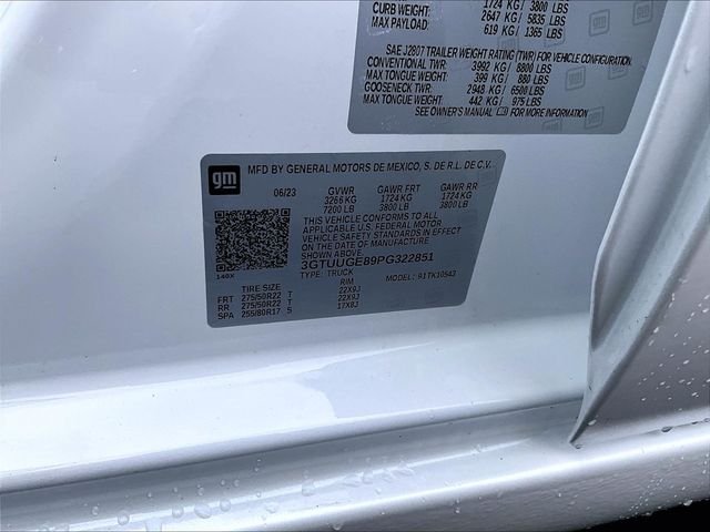 Used 2023 White GMC Denali image 35