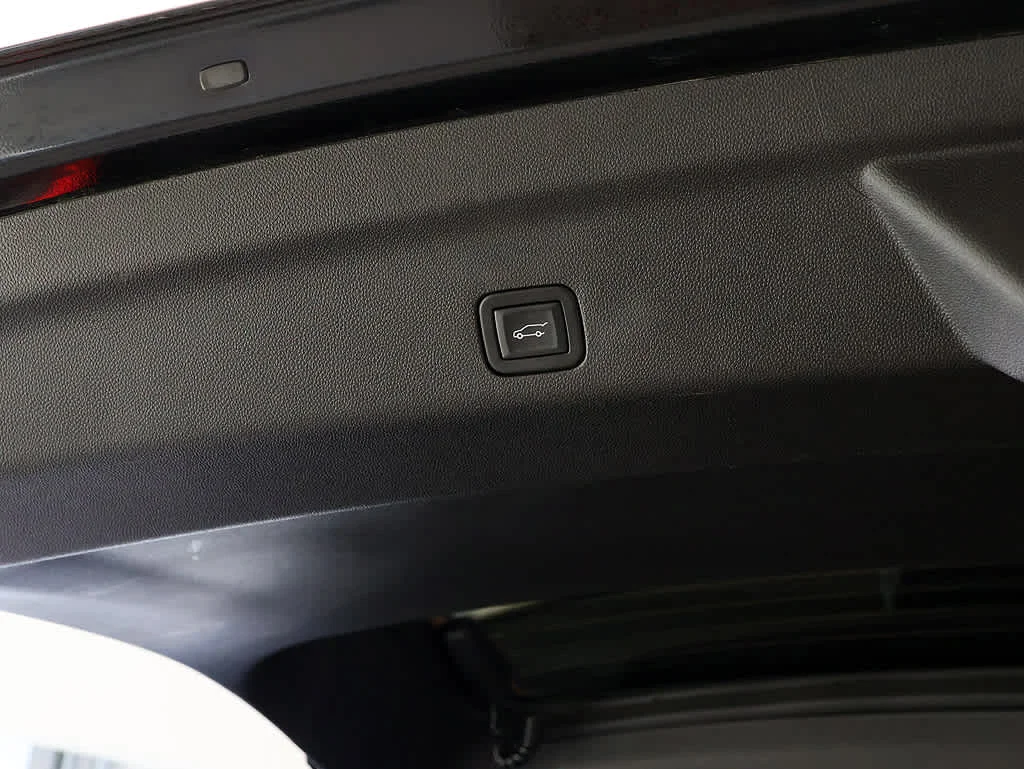 2023 Chevrolet Tahoe Z71 - Photo 31