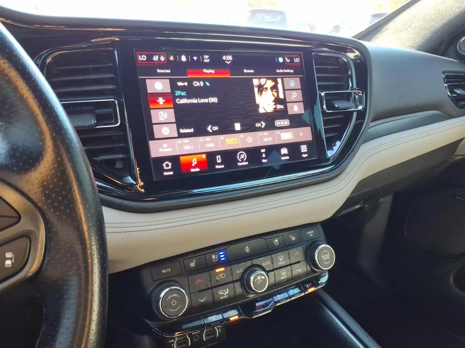 Used 2022 White Knuckle Clearcoat Dodge R/T Plus image 22