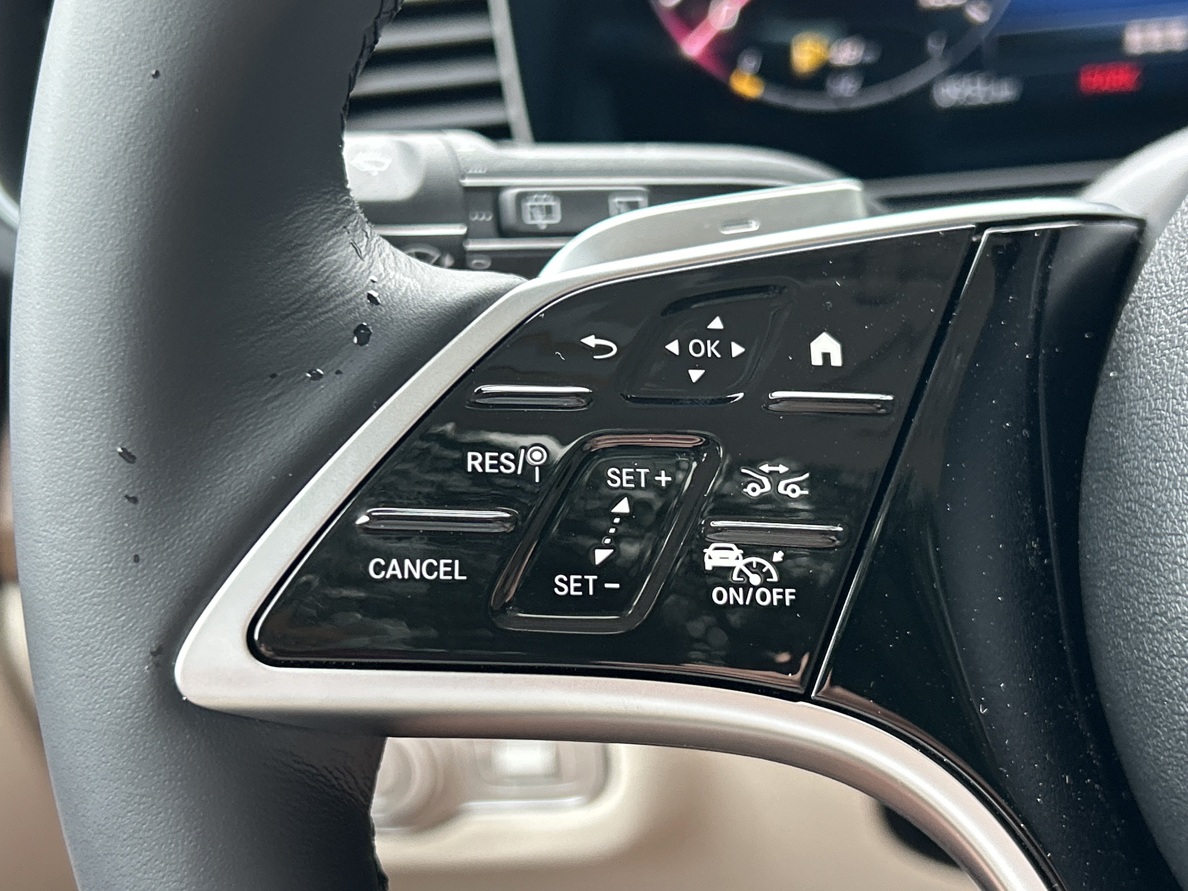 New 2026 Polar White Mercedes-Benz GLE 350 SUV image 24