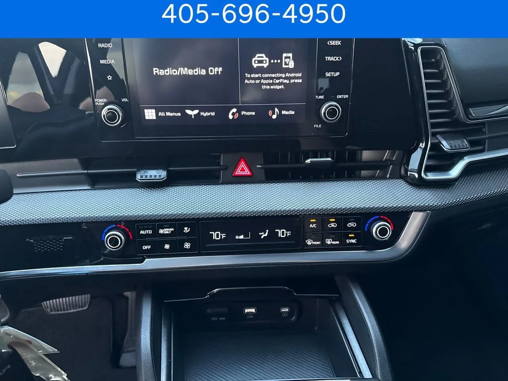 Pre-Owned 2023 Kia Sportage Hybrid LX