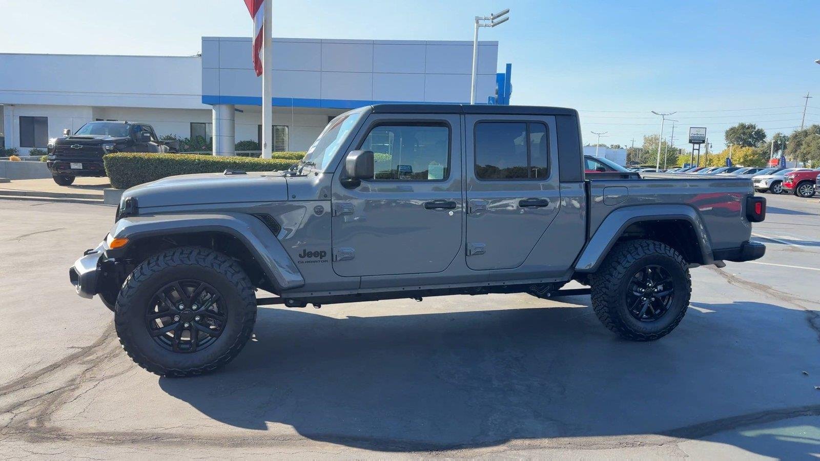 2022 Jeep Gladiator Altitude - Photo 7