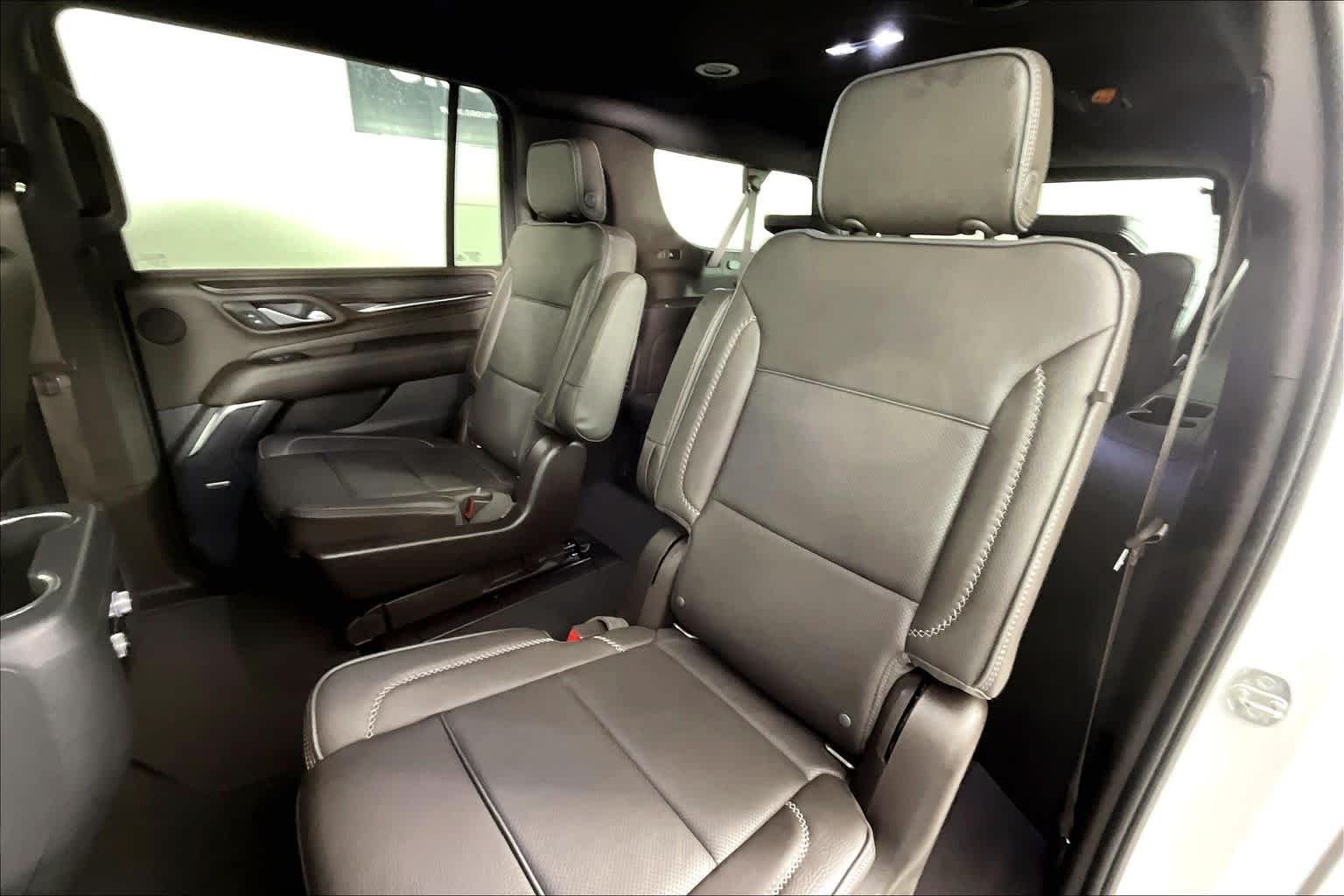 2022 GMC Yukon XL Denali - Photo 19