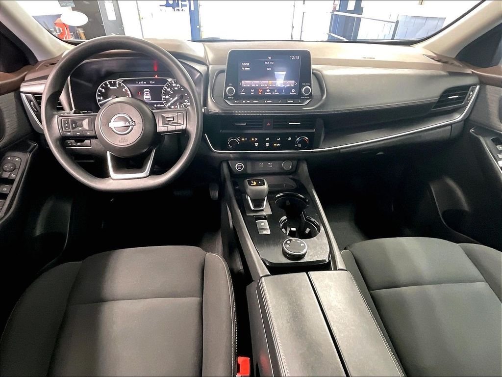 Used 2023 White Nissan S image 22