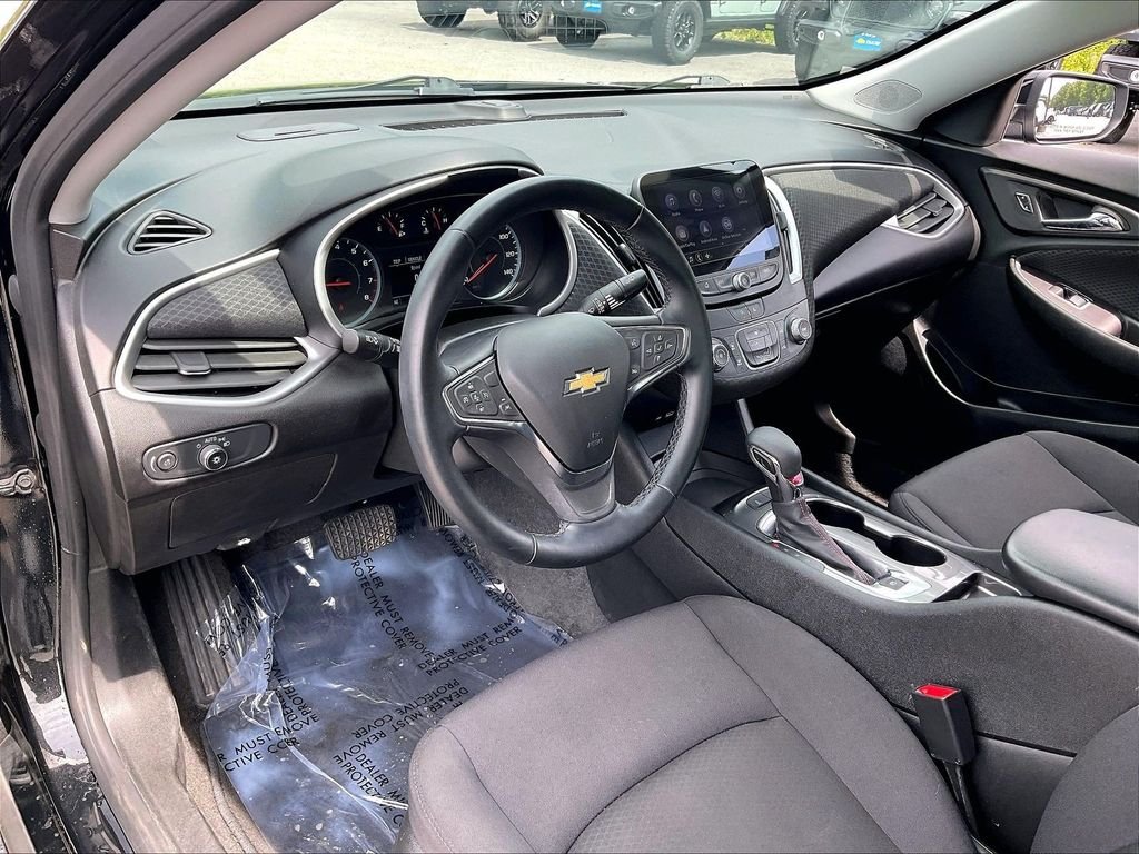 Used 2024 Mosaic Black Metallic Chevrolet RS image 8