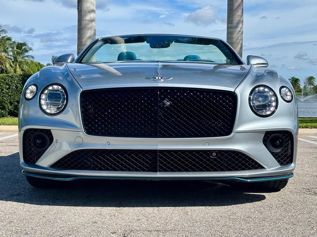 Used 2022 Silver Bentley V8 image 4