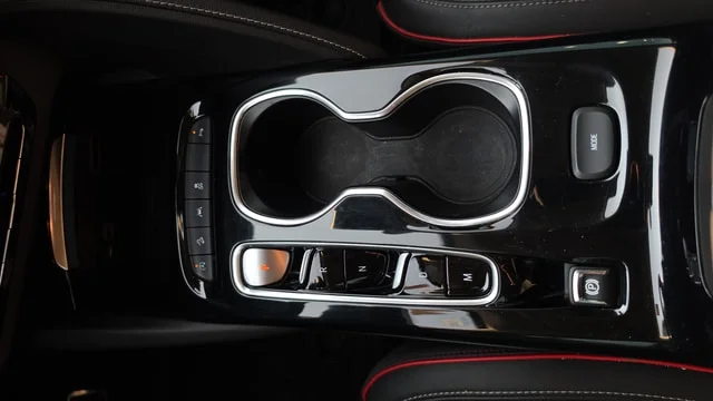 Used 2022 Ebony Twilight Metallic Buick Essence image 8
