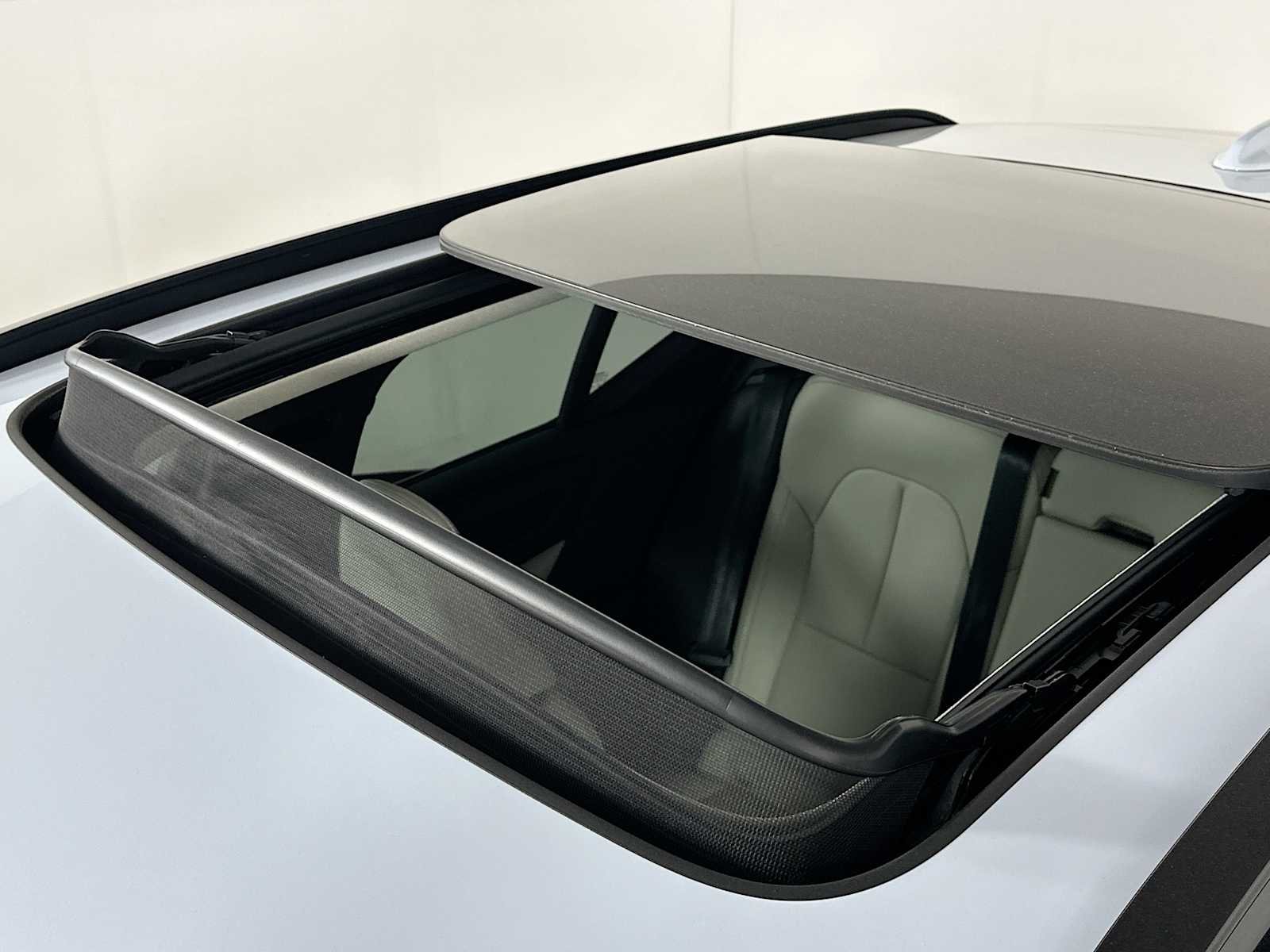 New 2026 Cloud Blue Volvo Ultra image 19