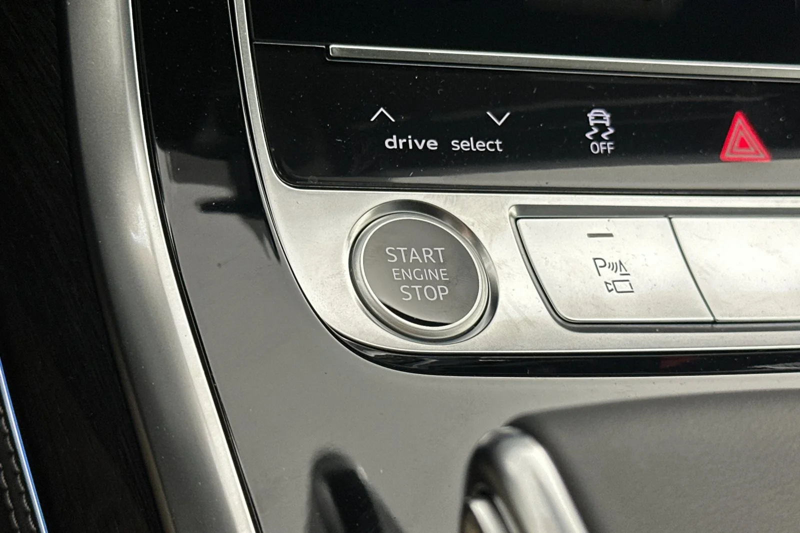 New 2026 Glacier White Metallic Audi Premium Plus 55 quattro *Ltd Avail* image 23