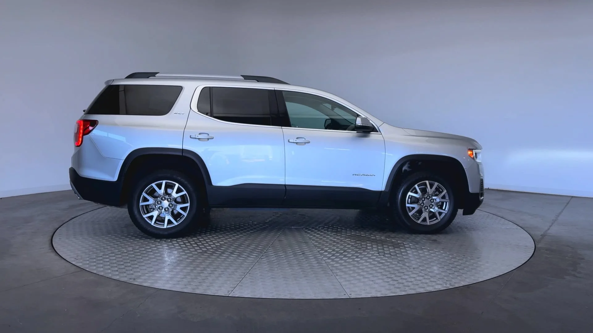 2020 GMC Acadia SLT - Photo 9