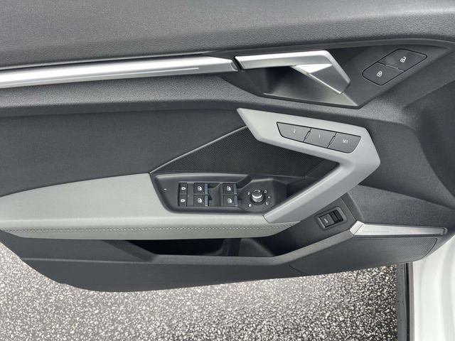 2022 Audi S3 Prestige - Photo 23