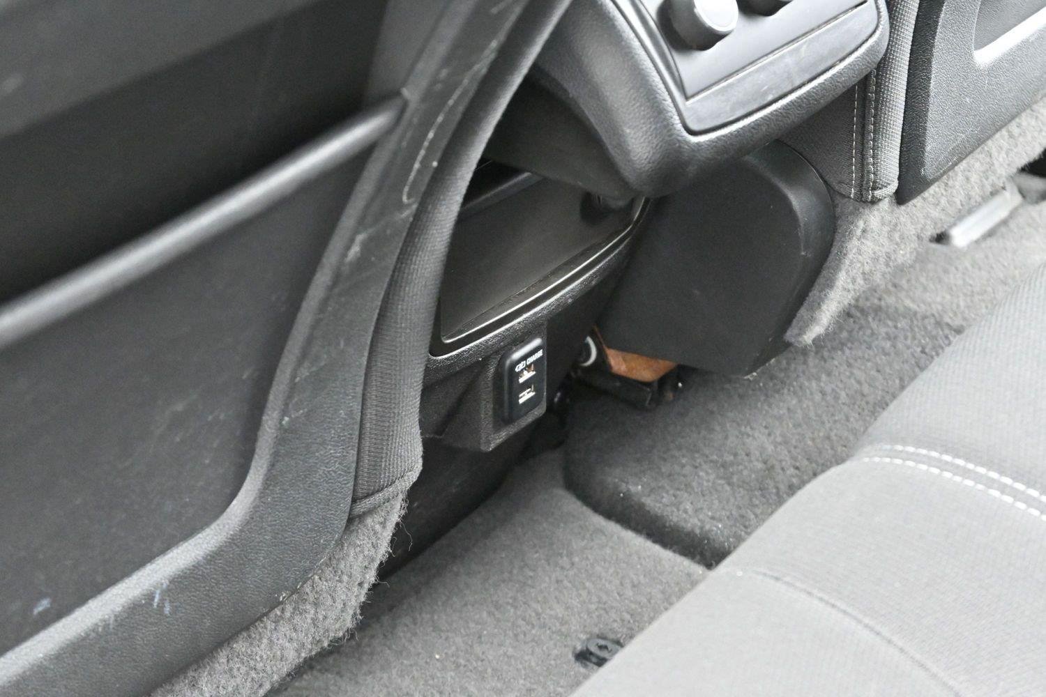 Used 2015 Blue Velvet Metallic Chevrolet LT image 28