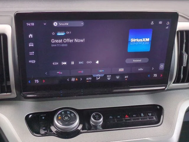 Used 2025 White Ford Active image 20