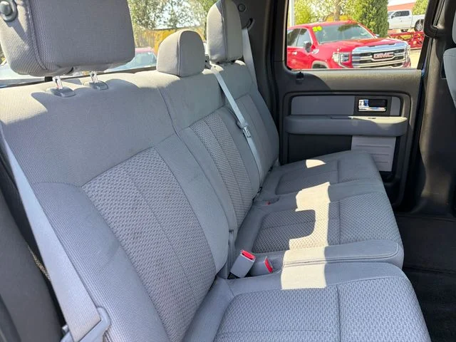 Used 2014 Blue Ford XLT image 27
