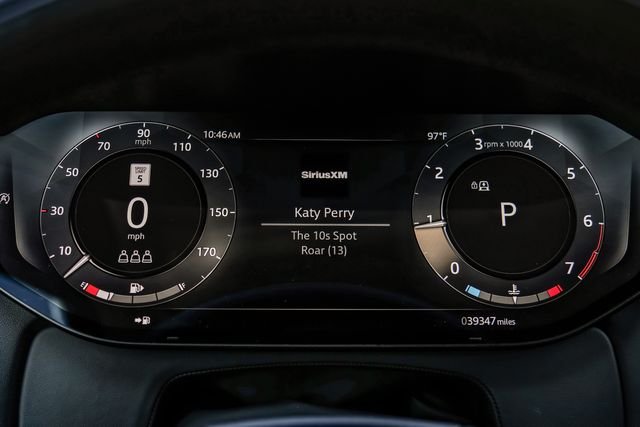 Used 2022 Fuji White Land Rover SE image 24