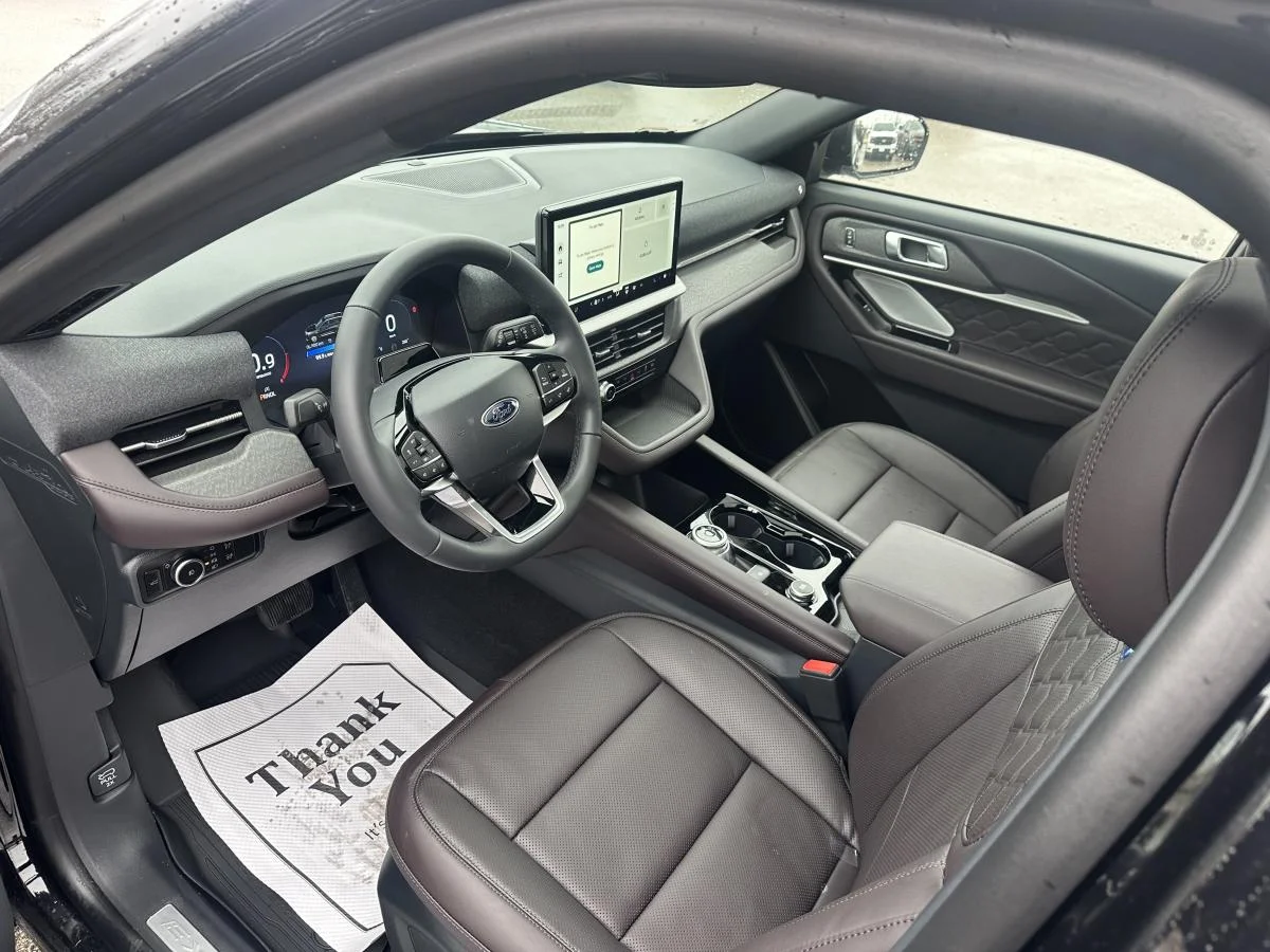 New 2026 Black Ford Platinum image 10