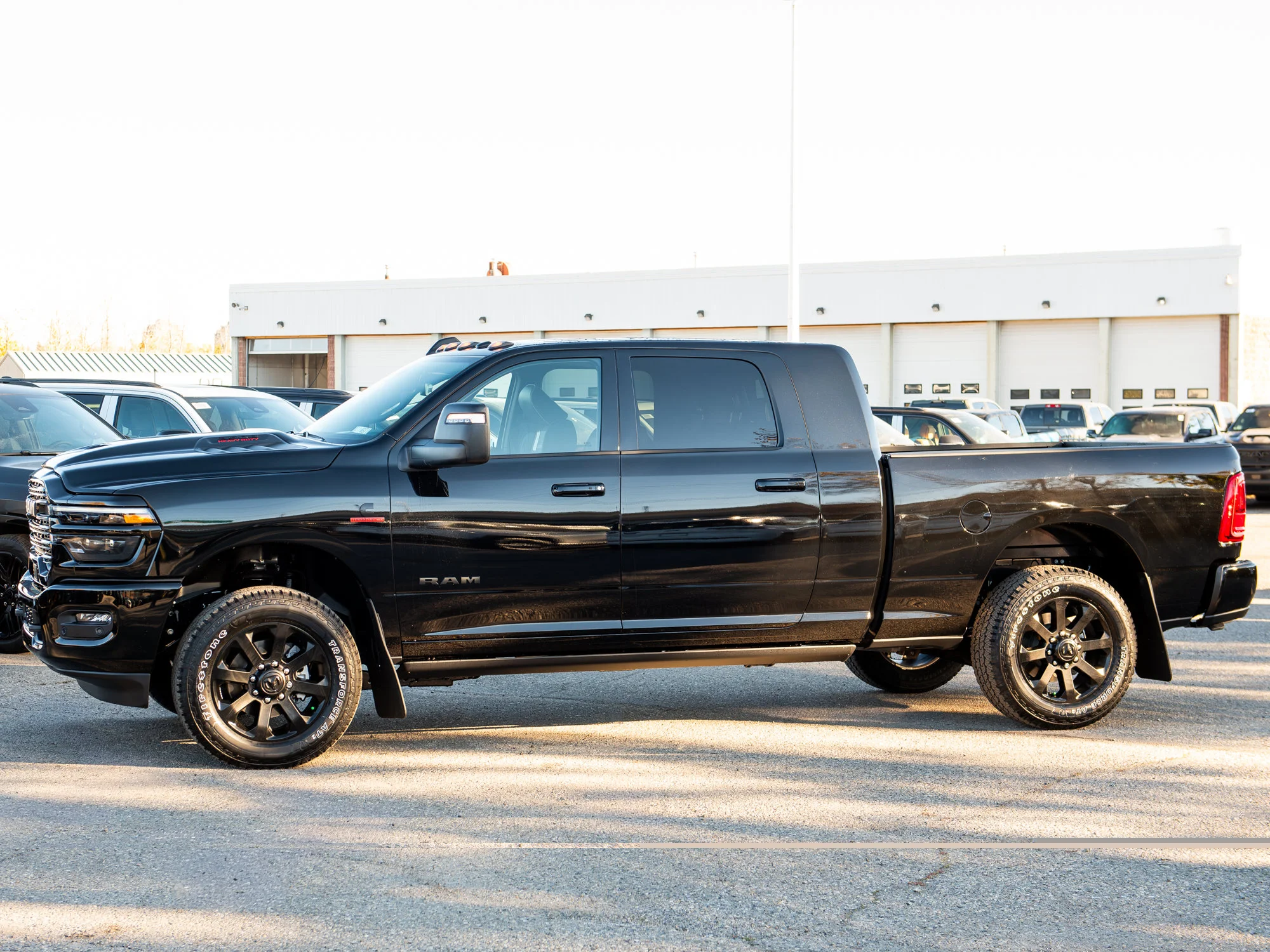 New 2027 Black RAM Laramie Night* Mega Cab 4x4, Sunroof, Heated Leather, 5th Wheel Prep image 5
