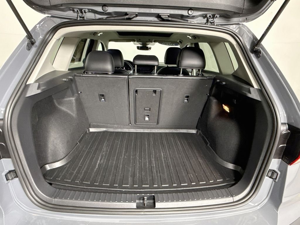 Used 2023 Platinum Gray Metallic Volkswagen SEL image 28