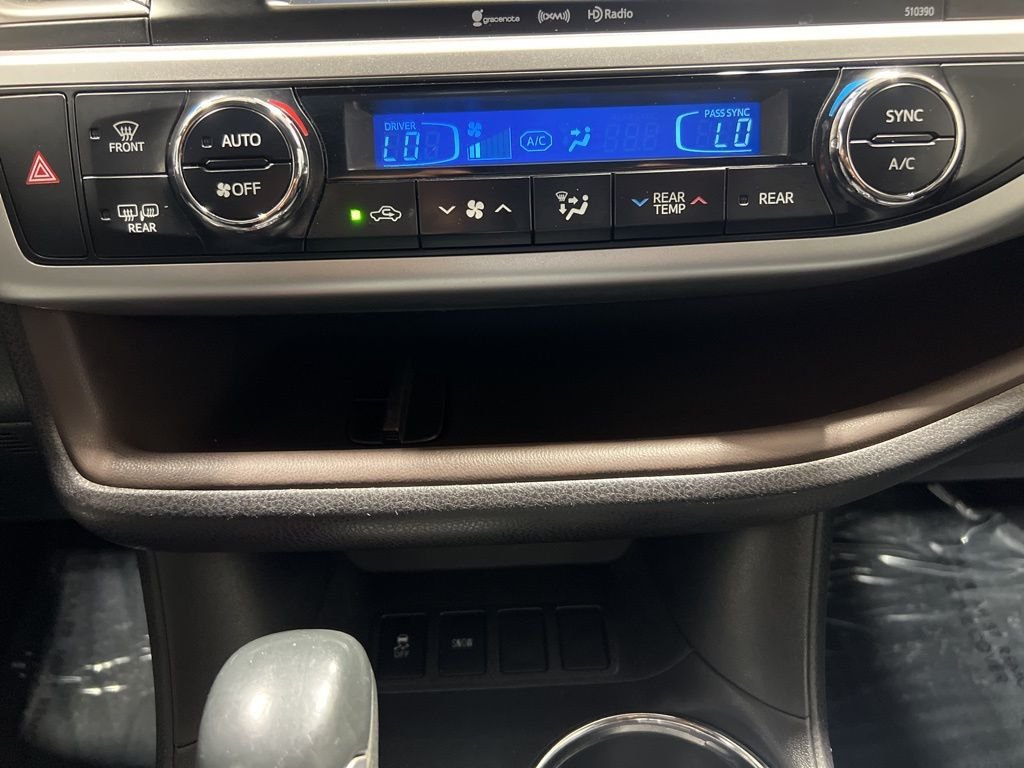 Used 2019 Gray Toyota XLE image 36