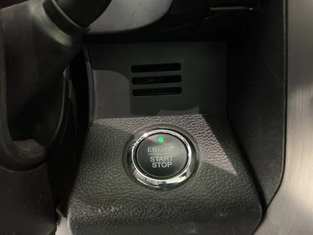 Used 2017 White Ford Platinum image 28
